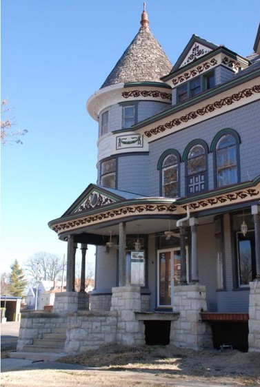 West elevation of Cross House in 2010 photograph by Sarah Martin (KSHS)