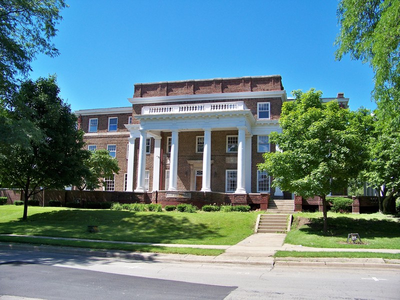 Beta Theta Pi Fraternity University of Illinois by Ray Cunningham