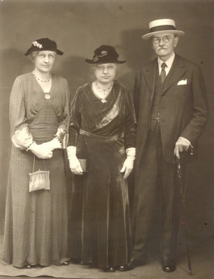 Mary Alice Dyckman Dean, Fannie Fredericka Dyckman Welch and Alexander Welch