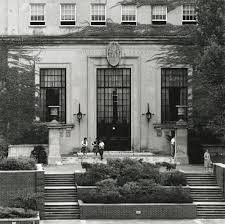 The entrance to the Charles C. Wise Library before the addition on the Downtown Library in front of it.