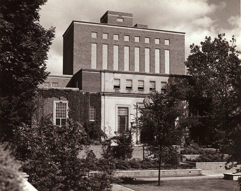 The Charles C. Wise Library after the first structural addition, circa 1960.