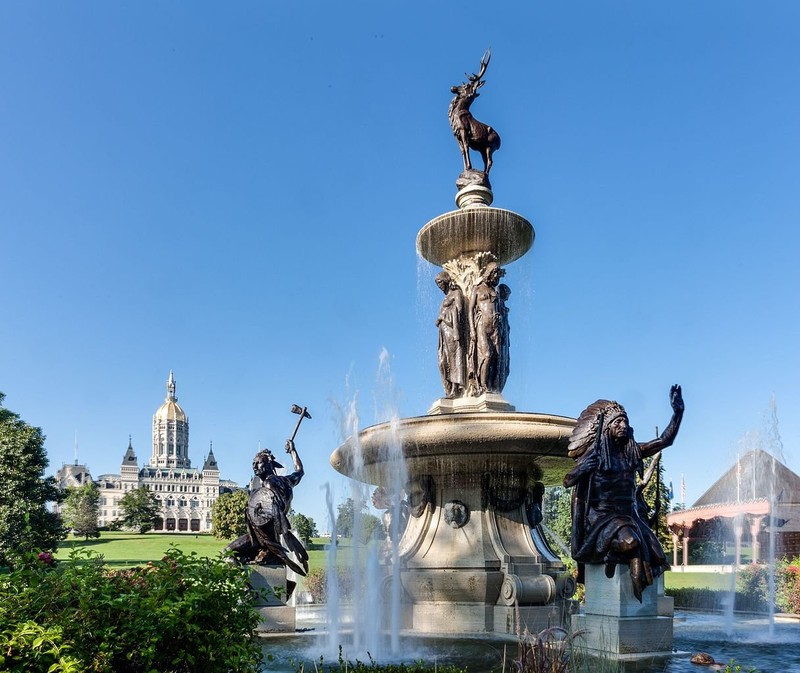 The Corning Fountain depicting several of Hartford's First People, the Saukiogs.