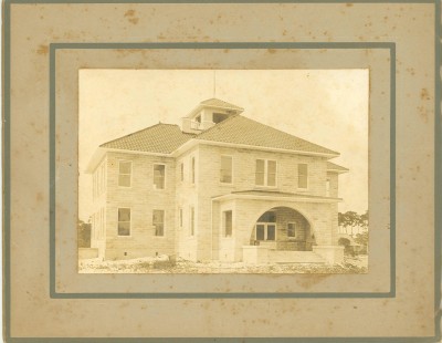 A historic photo of the school from the current museum website. 