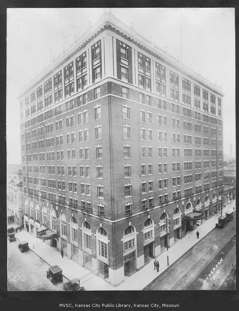 The Muehlebach in 1928. Image courtesy of the Missouri Valley Special Collections. 