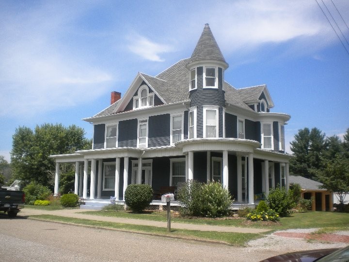 Modern view of the J.W. Grim house