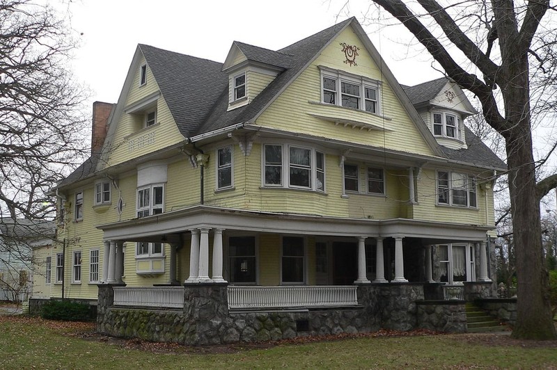 The Edward D. Libbey House was built in 1895 and is a National Historic Landmark.