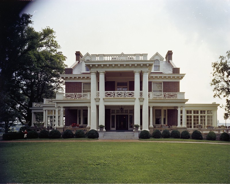 Arlington House.  EKU Color Transparencies.