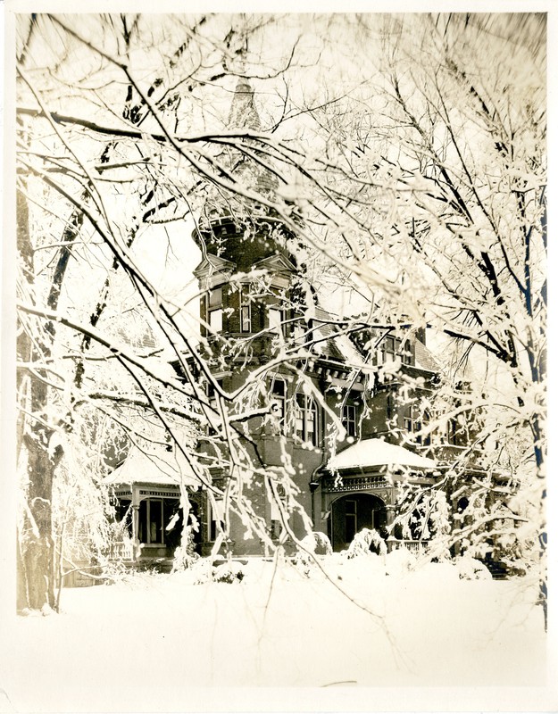 Elmwood in the snow. Watts Family Papers.