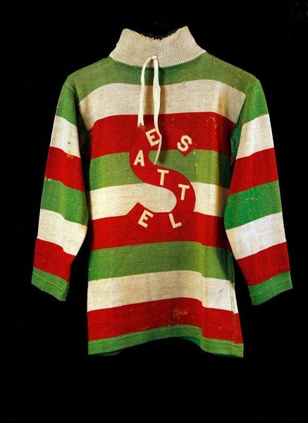 A Seattle Metropolitans sweater/Credit Dave Sandford/Hockey Hall of Fame