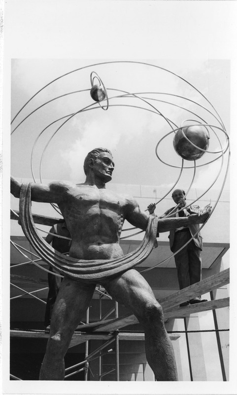 Felix De Weldon Installing the Centennial Statue, ca. 1970s. EKU Photograph Collection.