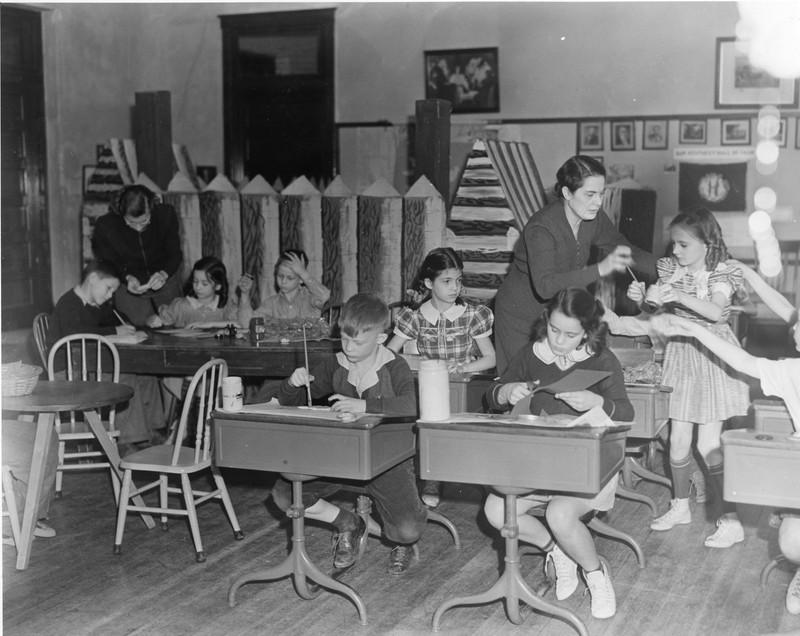 Students engaged in art projects during class, 1939.  EKU Photograph Collection.