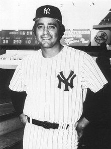 Mike Torrez playing with the New York Yankees