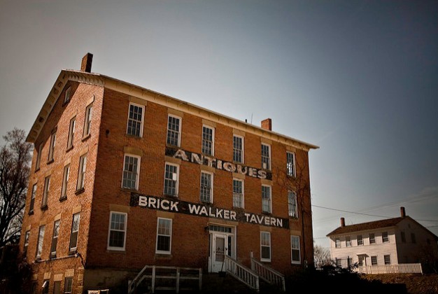 The Brick Walker Tavern, c. 2009. Credit: Marty Hogan, Flickr