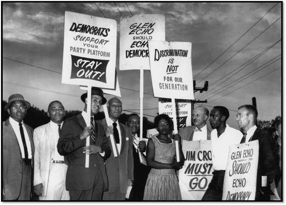 Protesters for desegregation of the park, 1960, Washington Post (reproduced under Fair Use)