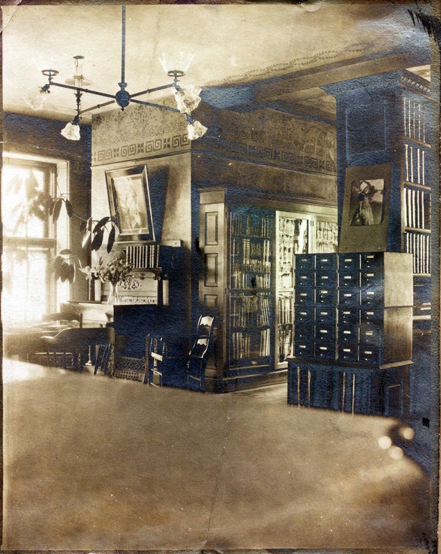 The Warren Public Library in the Assembly Room of the Trumbull County Courthouse.