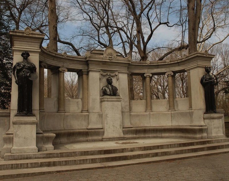 Richard Morris Hunt Memorial