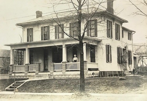 The Thomas House after the front porch and back addition were added.