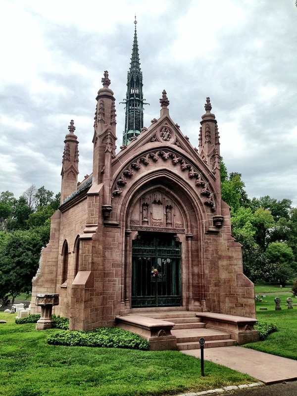 The Busch Mausoleum is one of several large elaborate tombs in the cemetery.