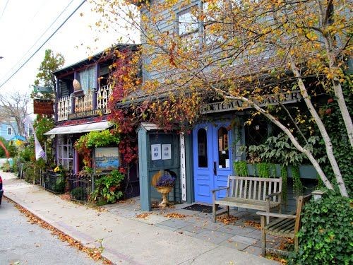 A street in Rocky Neck 