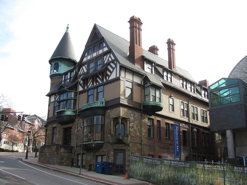 Dr, Carr House, Built in 1885.