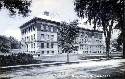 Medford High School, 1910 (image from family-images.com)