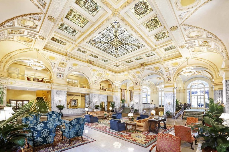 The Lobby of the Hermitage Hotel 