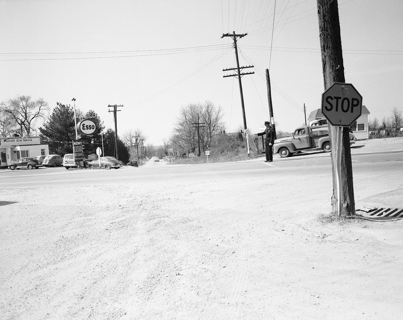 Corner of Braddock Road and Route 29 circa 1950, looking north down Braddock Road. The Esso Station on the left still stands. It was originally built as the second Merchant Tire Store. Also visible on the right, the Centreville Restaurant, now a cell phone store.