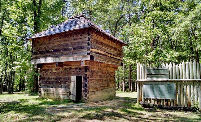 Tree, House, Building, Shack