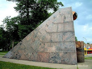Side view  - Monument to Darius and Girėnas in Marquette Park, Chicago

Photo Credit: Daiva Skuodyte