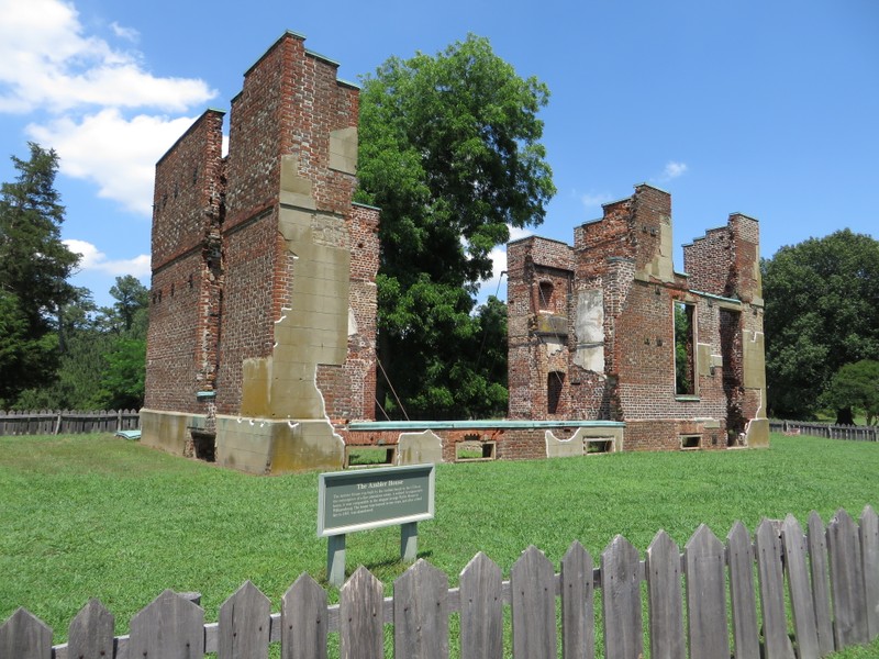 Ambler House by Ken Lund on Wikimedia Commons (CC BY-SA 2.0)