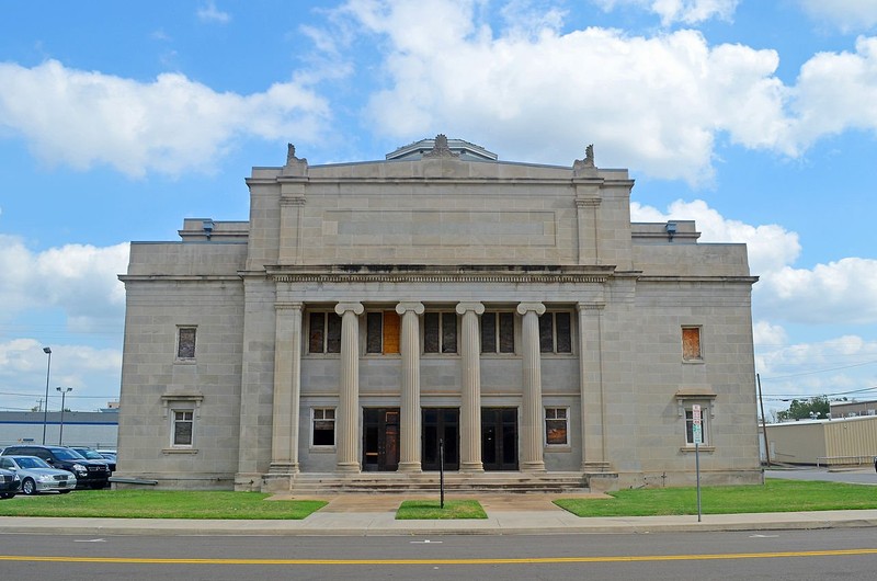 First Church of Christ, Scientist was built in 1920 and is a fine example of Classic architecture.