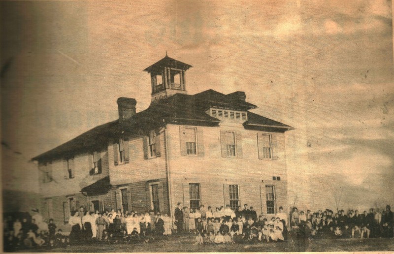 Kenova Elementary School was originally housed in this frame building on 11th and Poplar Streets. It burned down sometime between 1906 and 1910. Image courtesy of the Ceredo Historical Society Museum. 