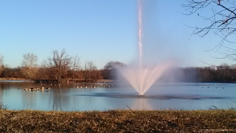 Kellogg Lake fountain, 2017.