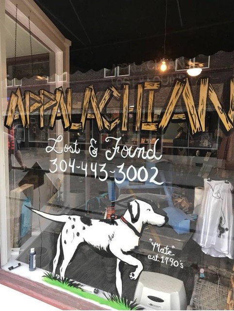 The front entrance to the Appalachian Lost and Found Museum and Artisan Shop.