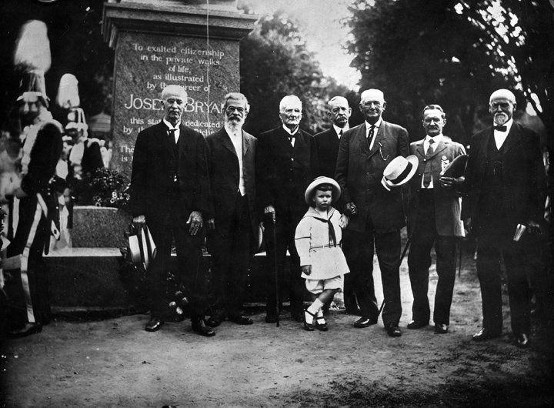 Ceremony of Statue Unveiling
