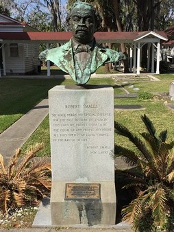 The monument was dedicated in 1976, making this one of the oldest monuments to African Americans in the region. 