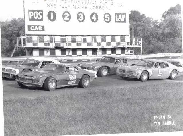 Image of a historic race at Ona Speedway