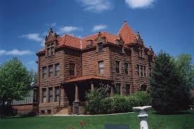 Another view from outside the Moss mansion