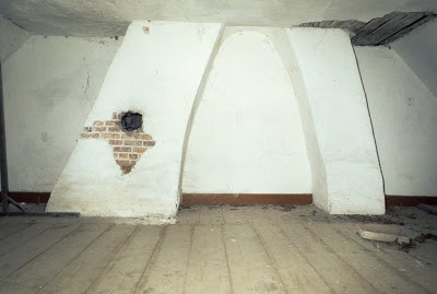 This is a picture of some of the architecture inside the home that historians used to guess the age of the home.