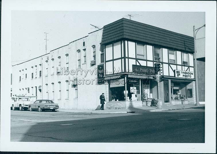 The Paint Pub and Trendon Photo, circa 1974-1976