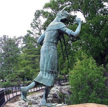 Side angle of the statue at Noccalula Falls