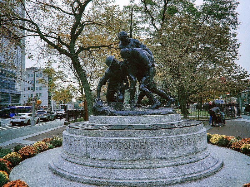 The Washington Heights-Inwood War Memorial in the park