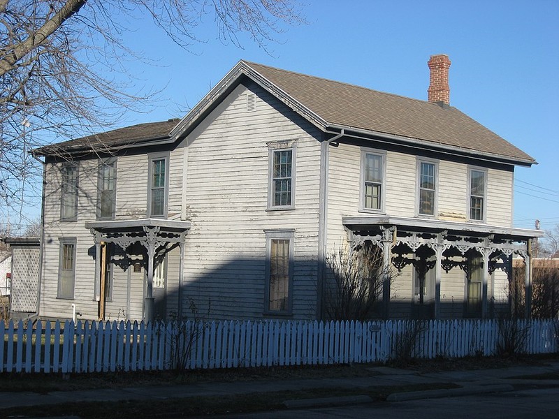 2012 photograph of front and west side of Moore-Youse Home, a house museum of DCHS (Nyttend)