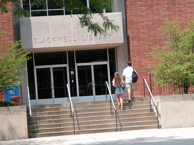 Blackwell Library Main Entrance, prior to 2016