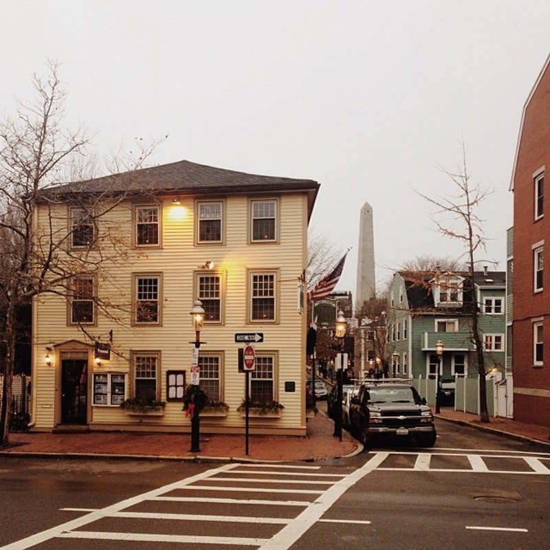 Exterior view of the Warren Tavern