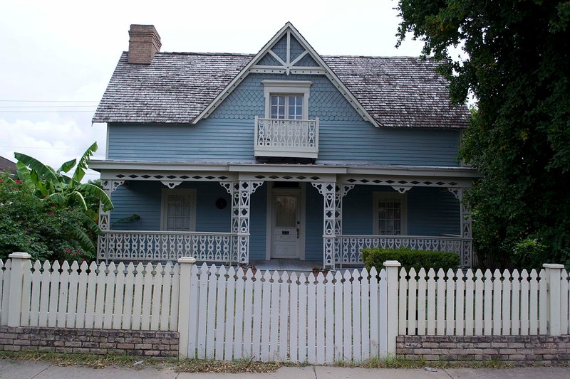 The Samuel W. Brooks House was built by its namesake in 1888. It is probably the oldest I-plan wood-frame house in Brownsville.