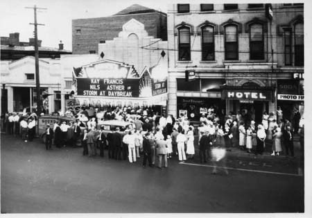 Schine's Wooster Theater, circa 1933.