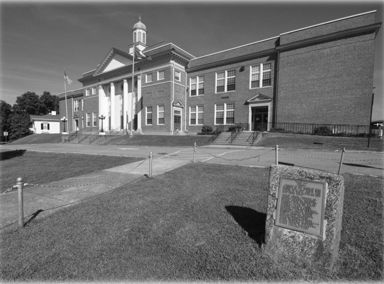 Bedford High School and the plaque erected by the class of 1944