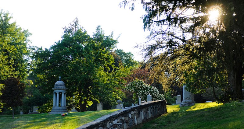 Woodlawn Cemetery and Arboretum