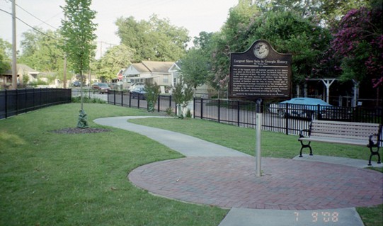The park containing the Weeping Time marker is one of the few historical sites that remember the slave history of the south. 